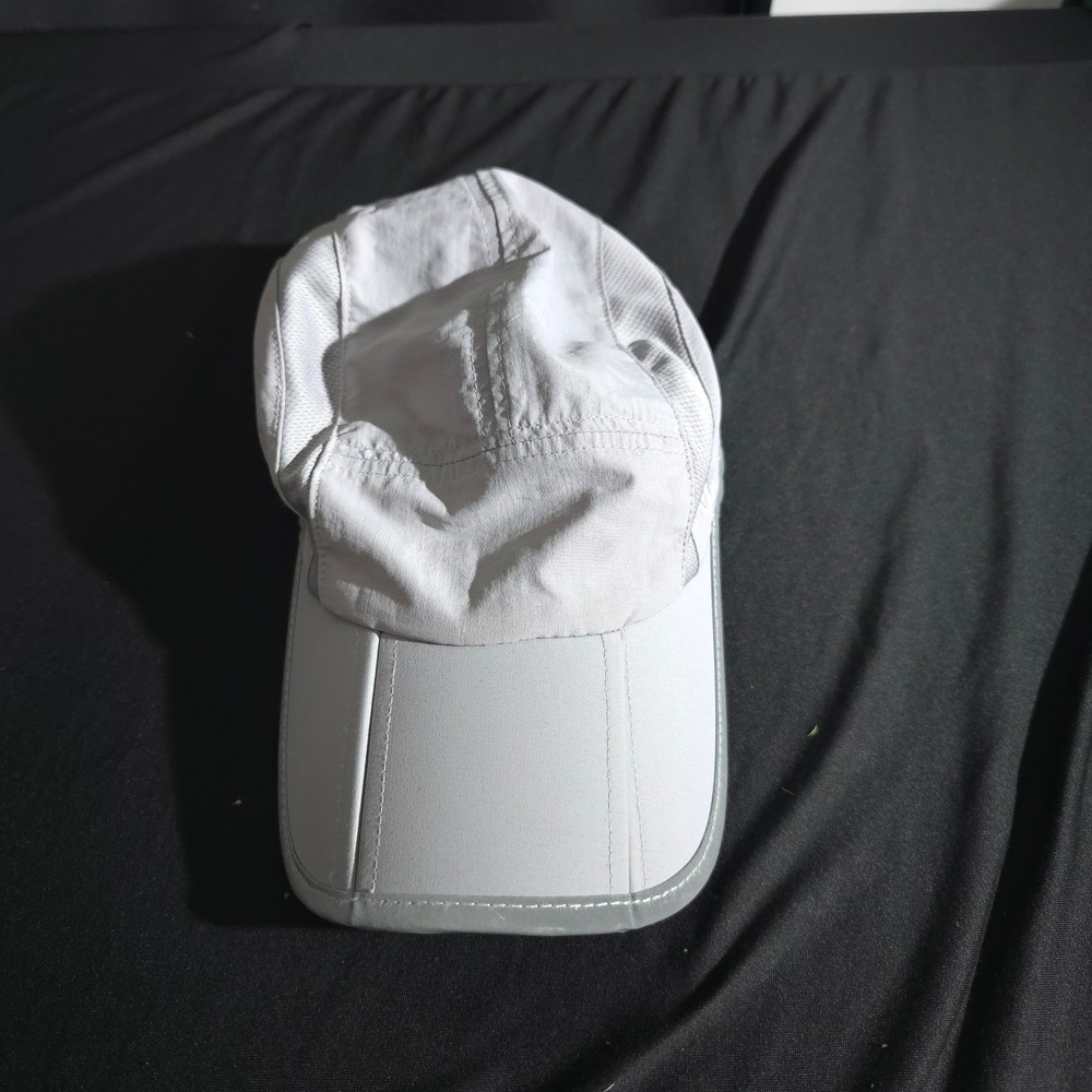 GADIEMKENSD Running Hat Mens OS Gray Reflective UPF 50+ Mesh Performance Cap